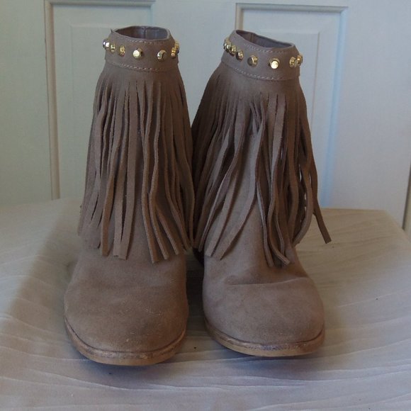 MICHAEL Michael Kors Fringe Suede Ankle Boots - Picture 2 of 13